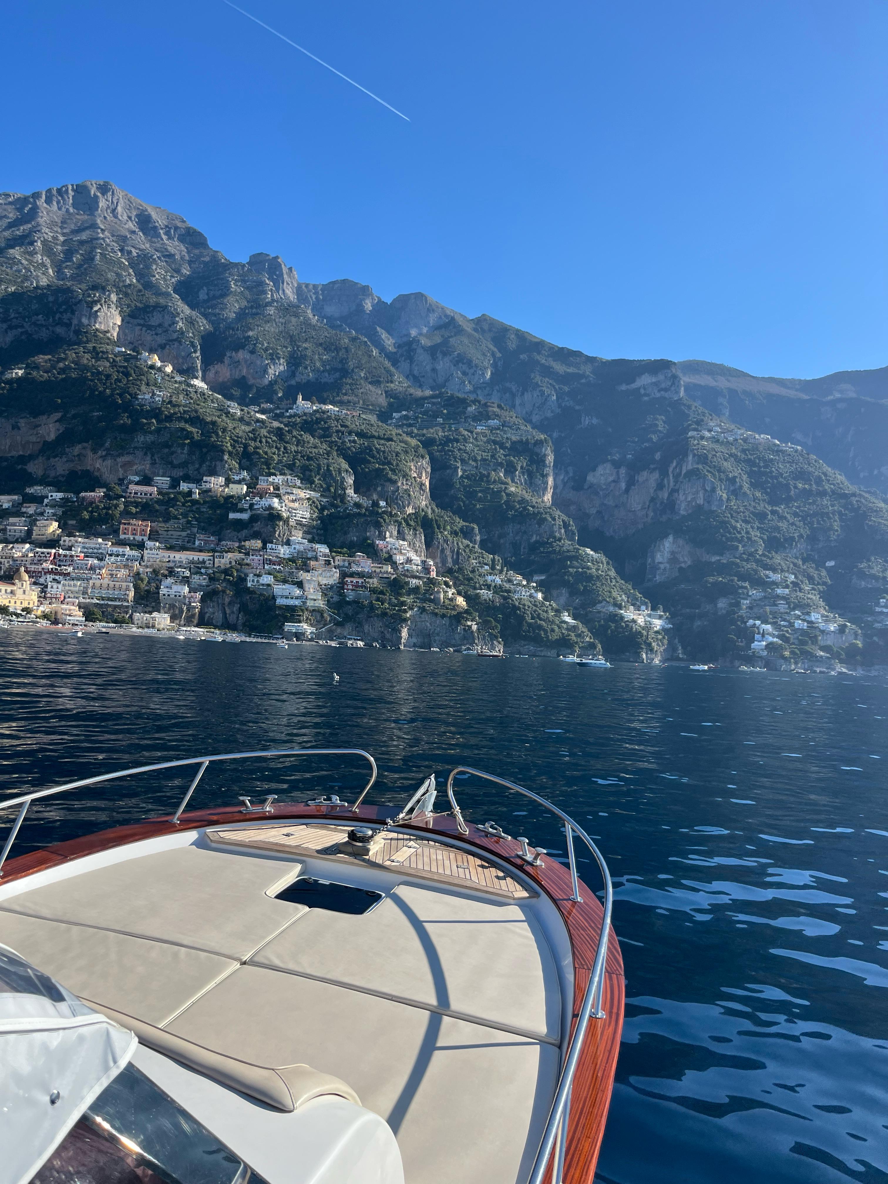 Tour in barca di gruppo in costiera amalfitana, positano e Amalfi da sorrento